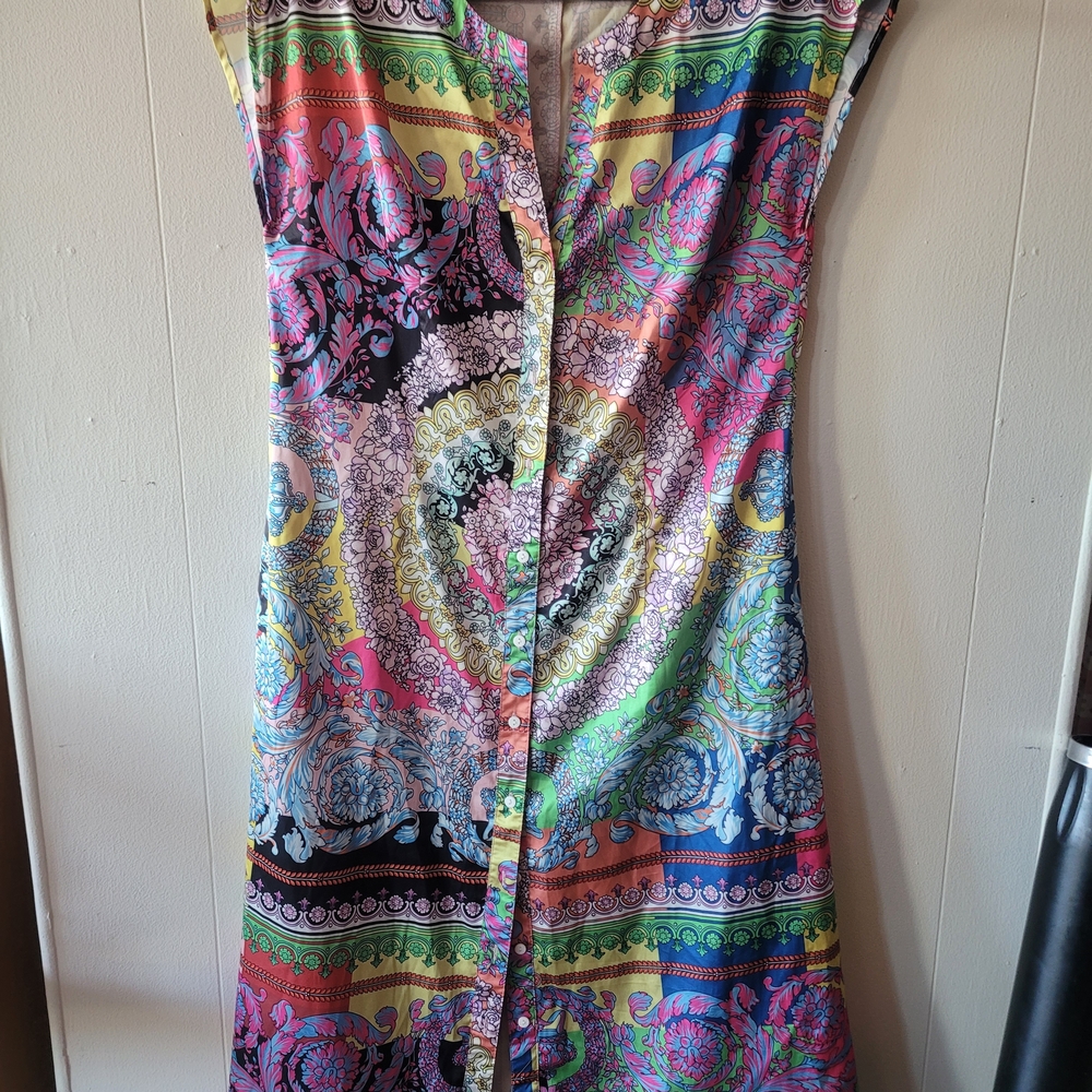 SPANNER Vibrant Patterned Midi Dress